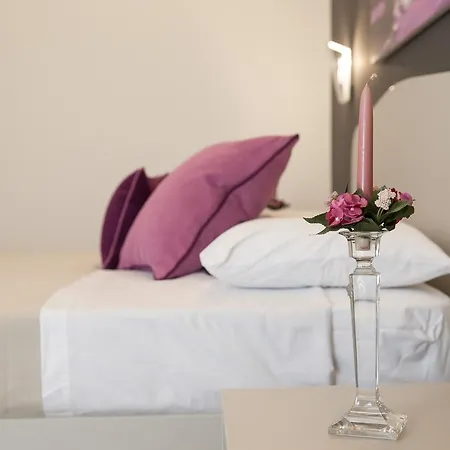 Novantanove レッチェ